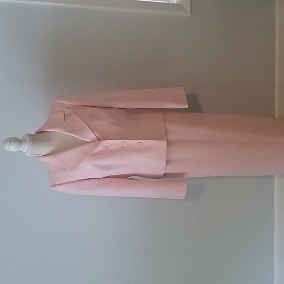 Liz Claiborne Other - LIZ CLAIBORNNE SUIT SIZE 12
